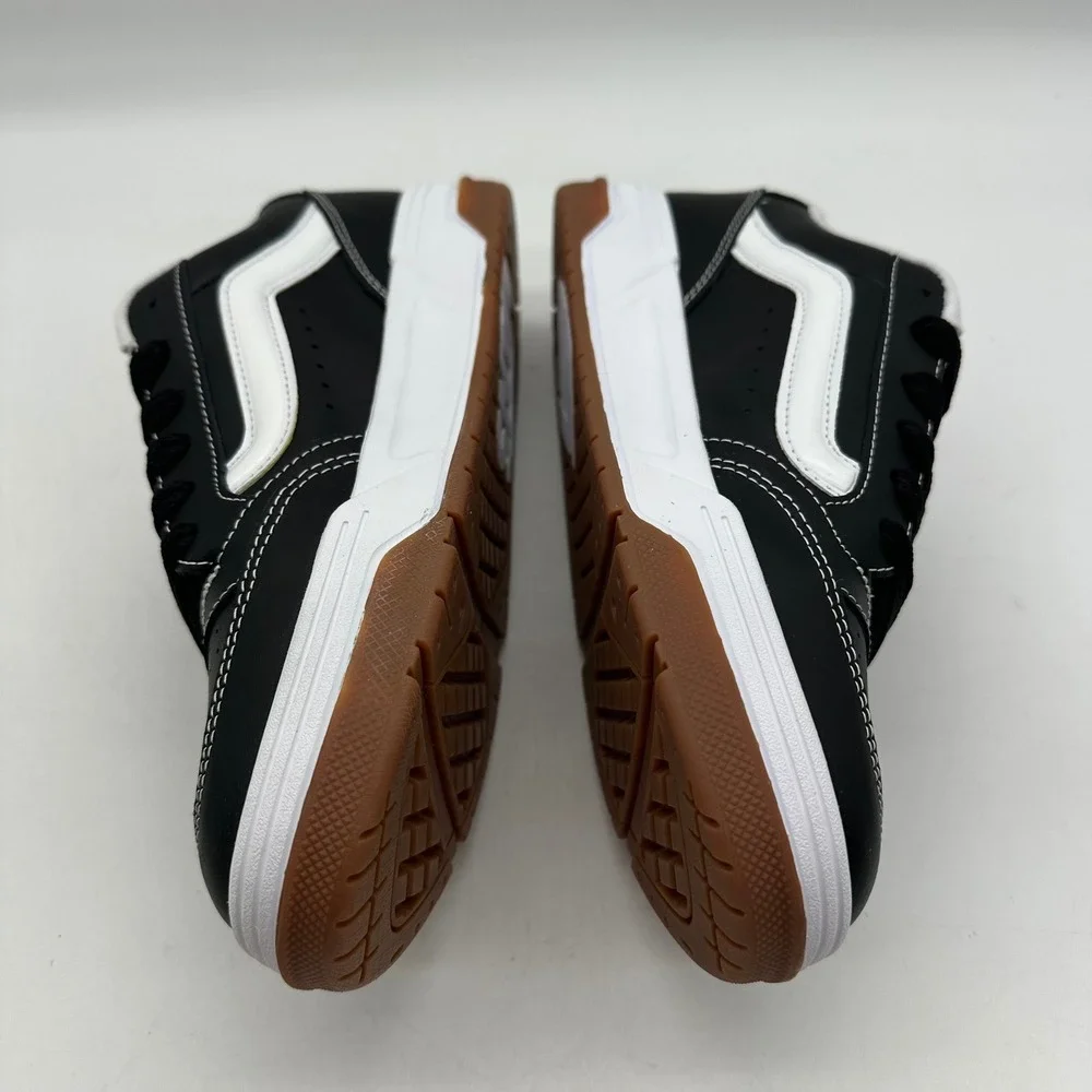 Vans 721356 Mens Size 9.5 VN000D2B9X1 Hylane Black White Gum Leather Skate Shoes